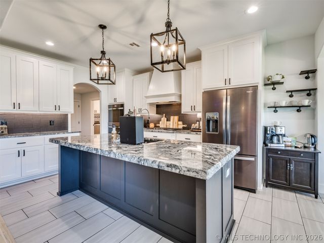 14938 E 82nd Street North, Owasso, OK 74055