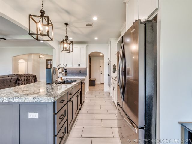 14938 E 82nd Street North, Owasso, OK 74055