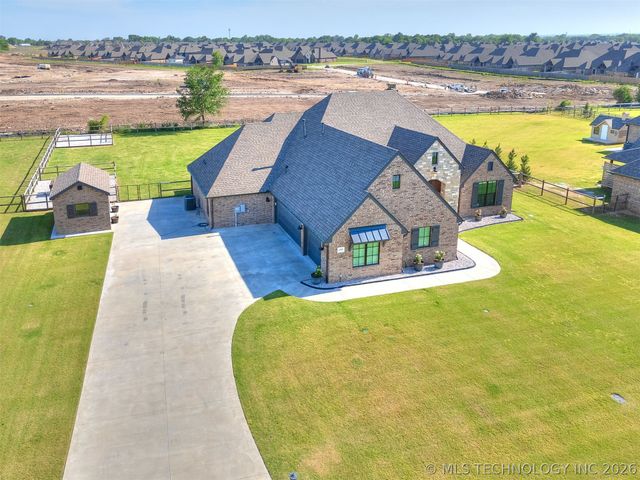 14938 E 82nd Street North, Owasso, OK 74055