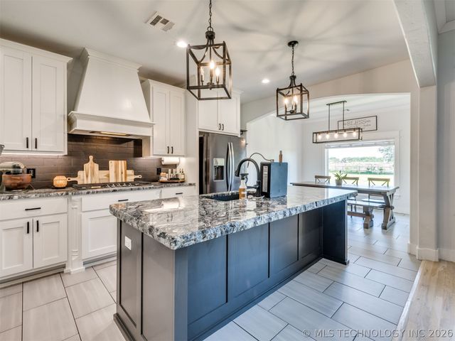 14938 E 82nd Street North, Owasso, OK 74055