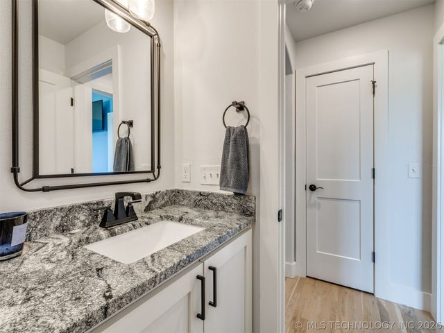 14938 E 82nd Street North, Owasso, OK 74055