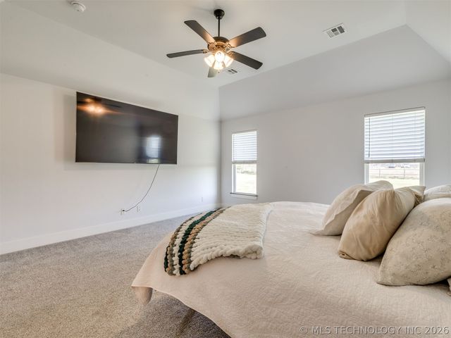 14938 E 82nd Street North, Owasso, OK 74055