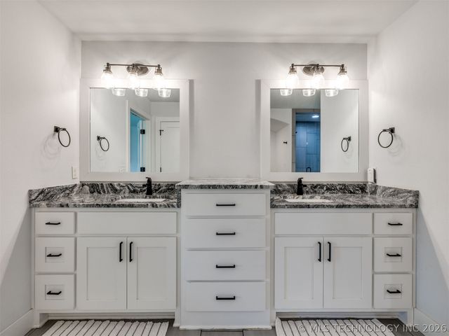14938 E 82nd Street North, Owasso, OK 74055
