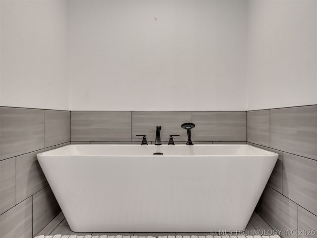 14938 E 82nd Street North, Owasso, OK 74055