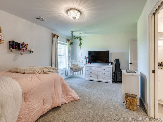 14938 E 82nd Street North, Owasso, OK 74055