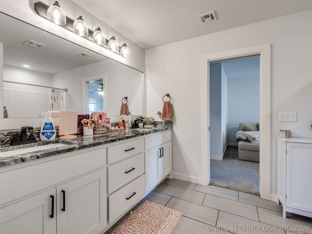 14938 E 82nd Street North, Owasso, OK 74055