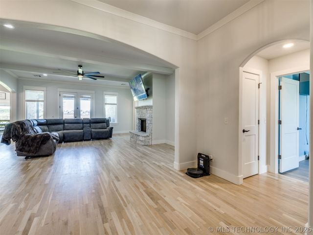 14938 E 82nd Street North, Owasso, OK 74055