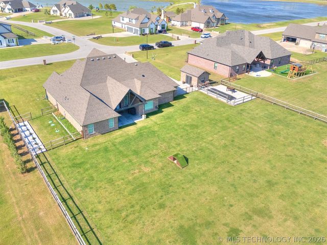 14938 E 82nd Street North, Owasso, OK 74055