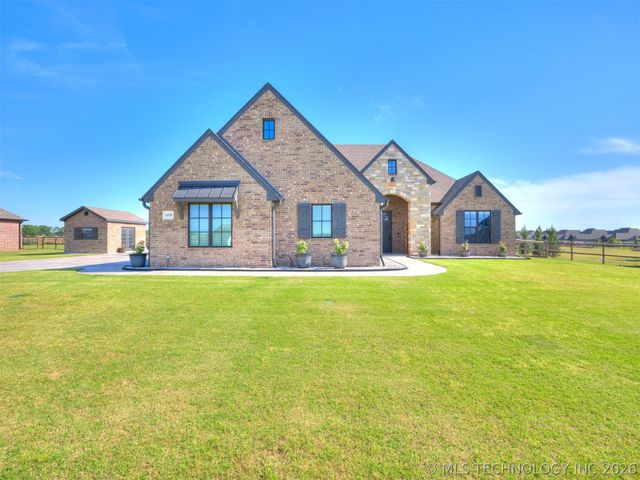 14938 E 82nd Street North, Owasso, OK 74055