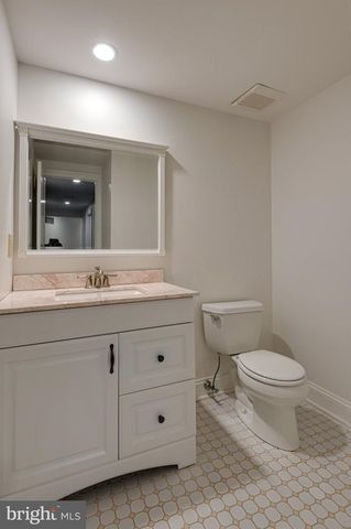 952 LAFAYETTE RD, Bryn Mawr, PA 19010