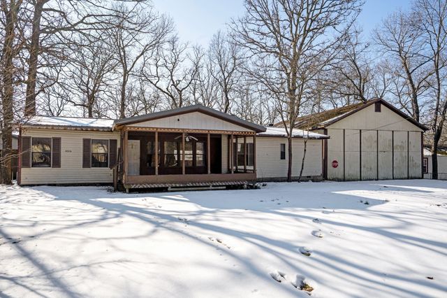 4026 Red Oak Road, Merriam Woods, MO 65740