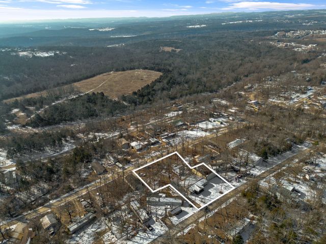 4026 Red Oak Road, Merriam Woods, MO 65740