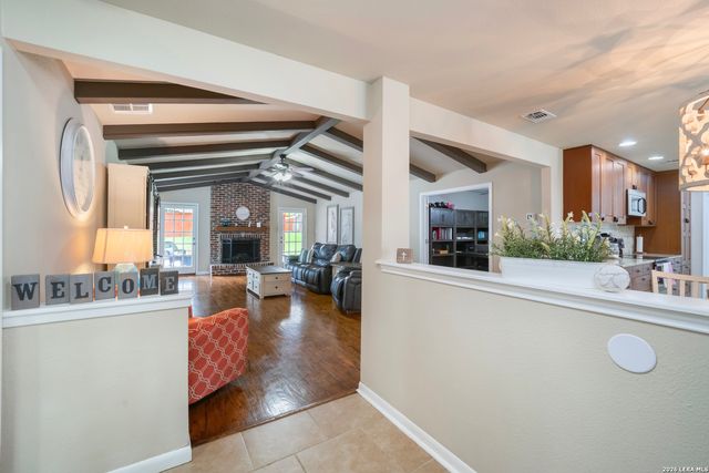 1252 Abbotsbury, Universal City, TX 78148