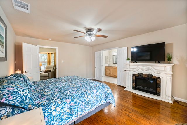 1252 Abbotsbury, Universal City, TX 78148