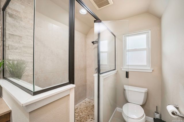 1252 Abbotsbury, Universal City, TX 78148