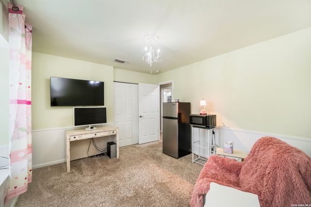 1252 Abbotsbury, Universal City, TX 78148