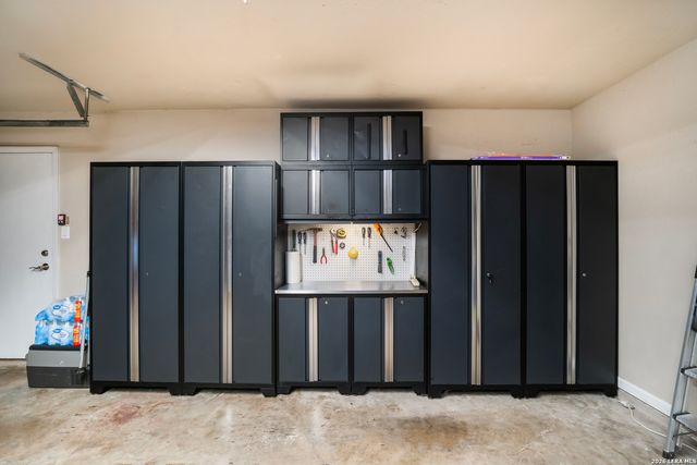 1252 Abbotsbury, Universal City, TX 78148