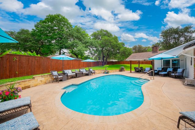 1252 Abbotsbury, Universal City, TX 78148