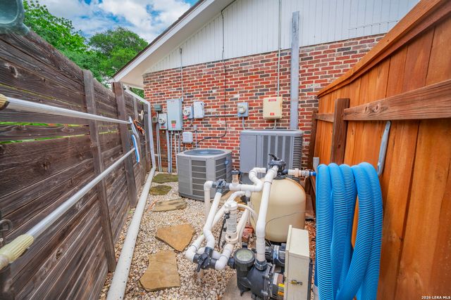 1252 Abbotsbury, Universal City, TX 78148