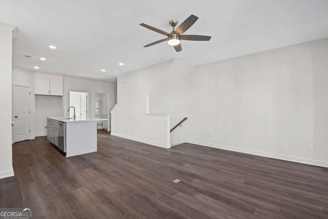 212 Village Overlook J4, Canton, GA 30114