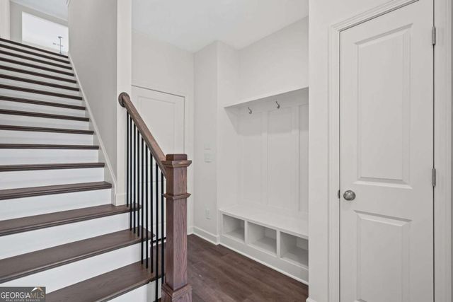 212 Village Overlook J4, Canton, GA 30114