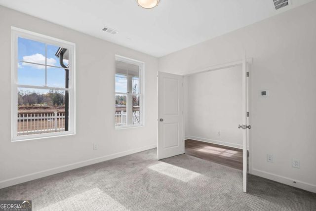 212 Village Overlook J4, Canton, GA 30114