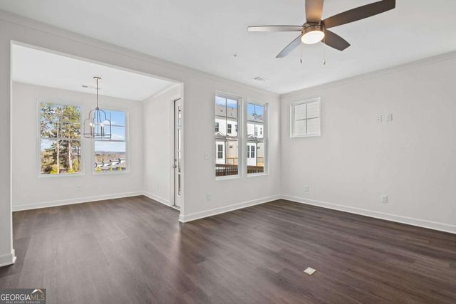 212 Village Overlook J4, Canton, GA 30114