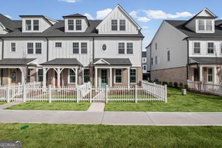 212 Village Overlook J4, Canton, GA 30114