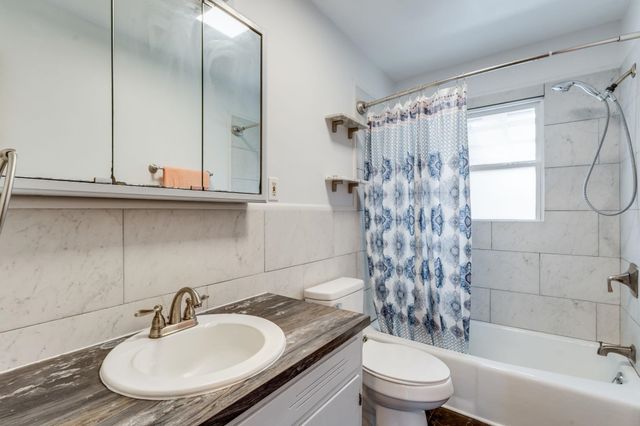 123 W 4th St, Douglass, KS 67039