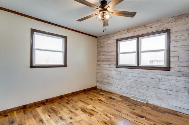 123 W 4th St, Douglass, KS 67039