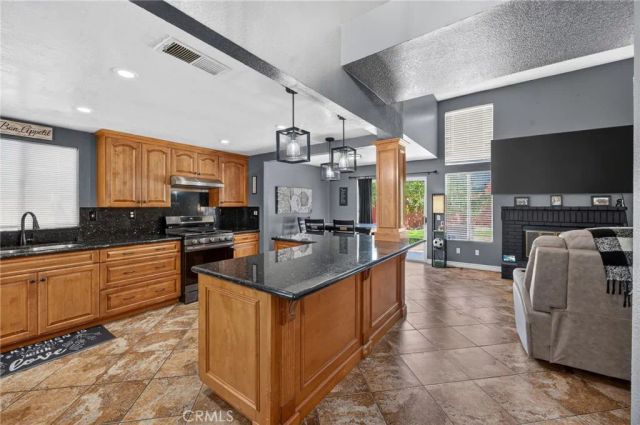 39502 Cedarwood Dr, Murrieta, CA 92563