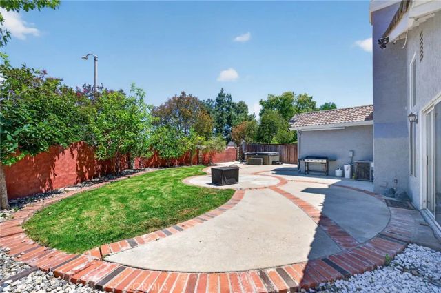 39502 Cedarwood Dr, Murrieta, CA 92563