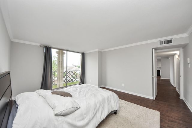 2333 Bering Drive 337, Houston, TX 77057