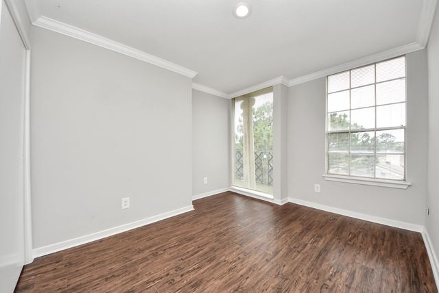 2333 Bering Drive 337, Houston, TX 77057
