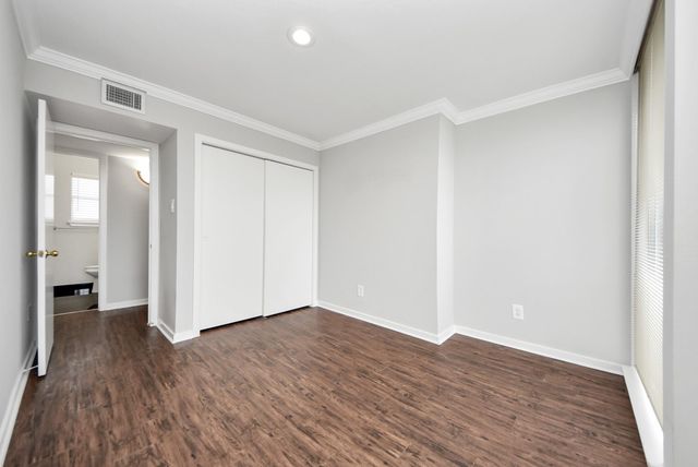 2333 Bering Drive 337, Houston, TX 77057