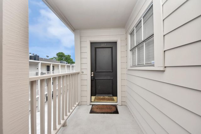 2333 Bering Drive 337, Houston, TX 77057
