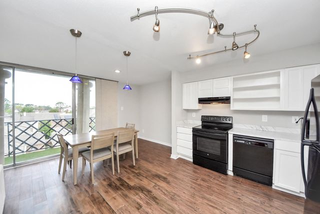 2333 Bering Drive 337, Houston, TX 77057