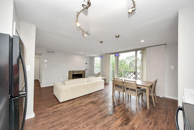 2333 Bering Drive 337, Houston, TX 77057