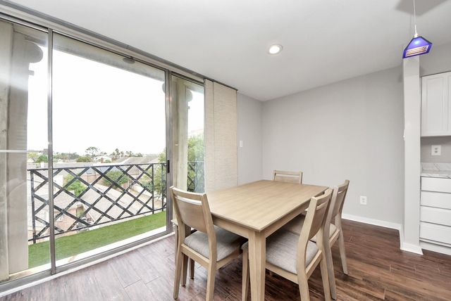 2333 Bering Drive 337, Houston, TX 77057
