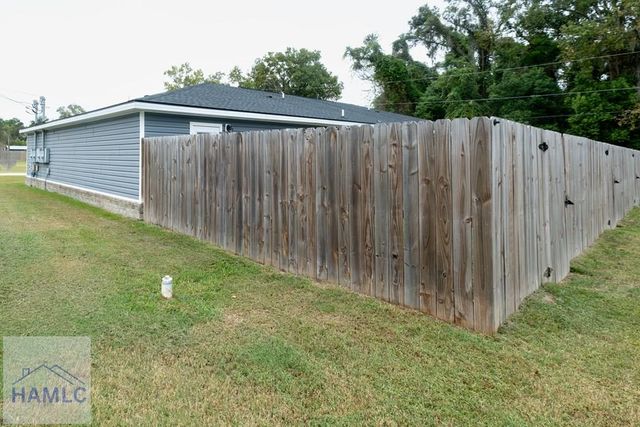 36 Pine Street, Ludowici, GA 31316