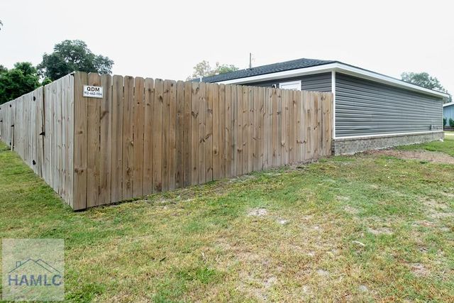 36 Pine Street, Ludowici, GA 31316