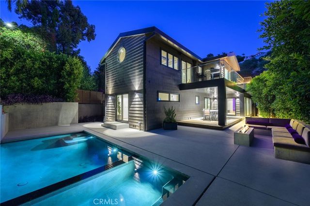 8808 Thrasher Avenue, Los Angeles, CA 90069