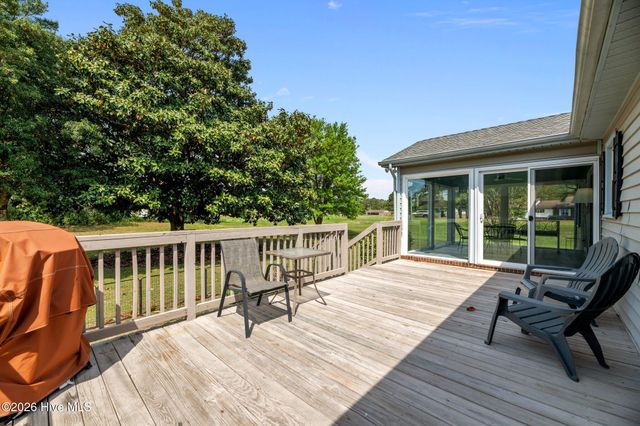 6102 Felucca Court, New Bern, NC 28560