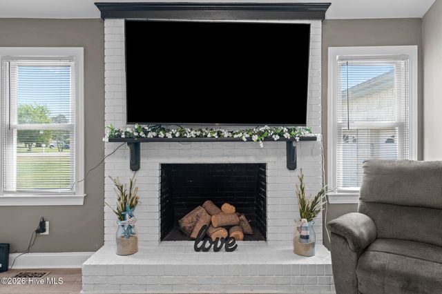 6102 Felucca Court, New Bern, NC 28560