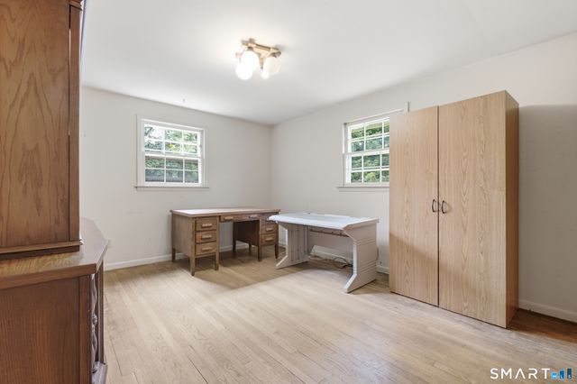 16 Floral Lane, Trumbull, CT 06611