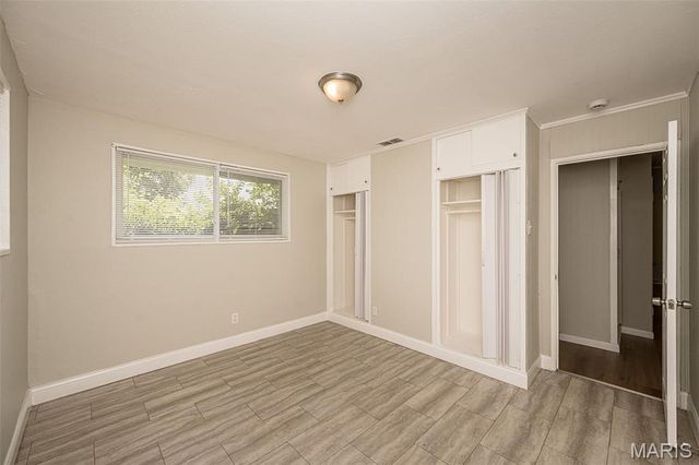 9813 Wendell Drive, St Louis, MO 63136