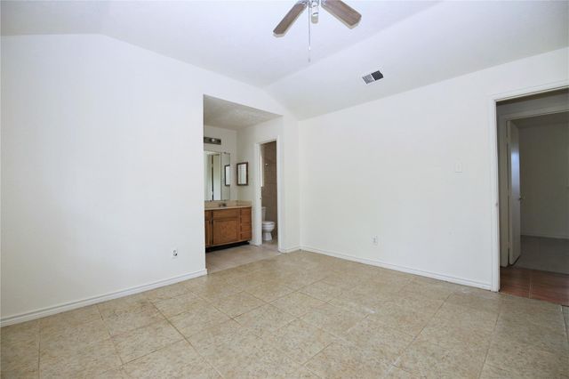 14211 Timberhaven, Houston, TX 77066