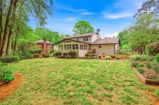 1111 Banbury Cross, Avondale Estates, GA 30002