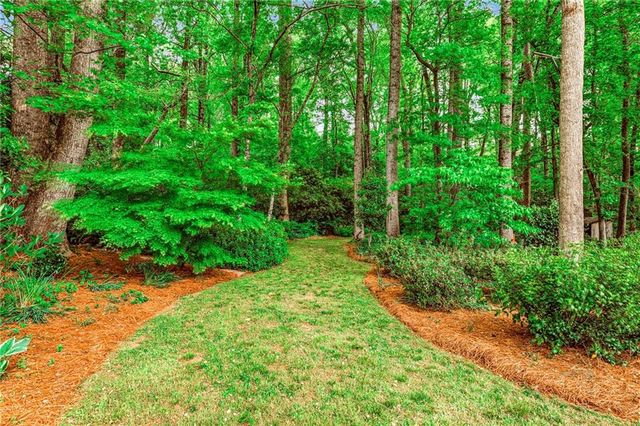 1111 Banbury Cross, Avondale Estates, GA 30002