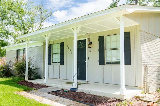 1850 Panorama Boulevard W, Mobile, AL 36609